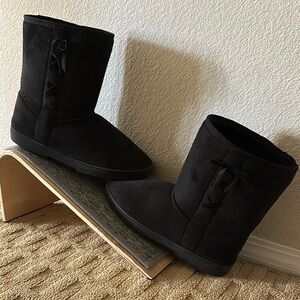 Women's Black Boots